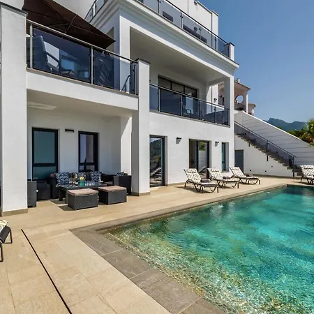 Villa Villa One