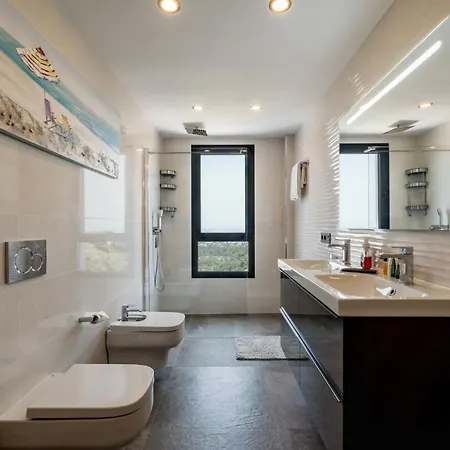 Villa Villa One